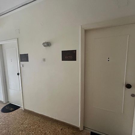 Aktis Apartment 3 Near Airport Ártemida Kültér fotó