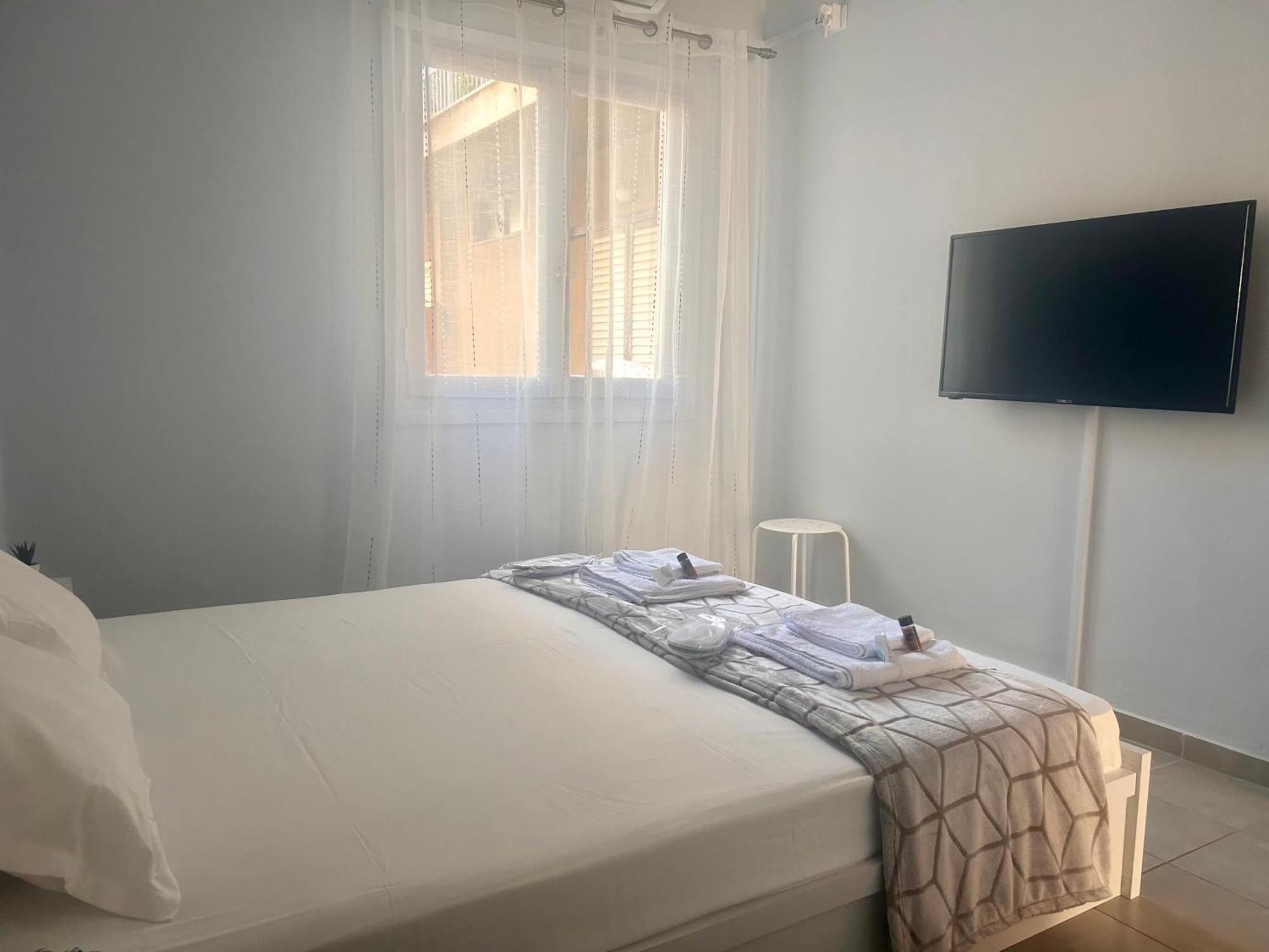 Aktis Apartment 3 Near Airport Ártemida Kültér fotó
