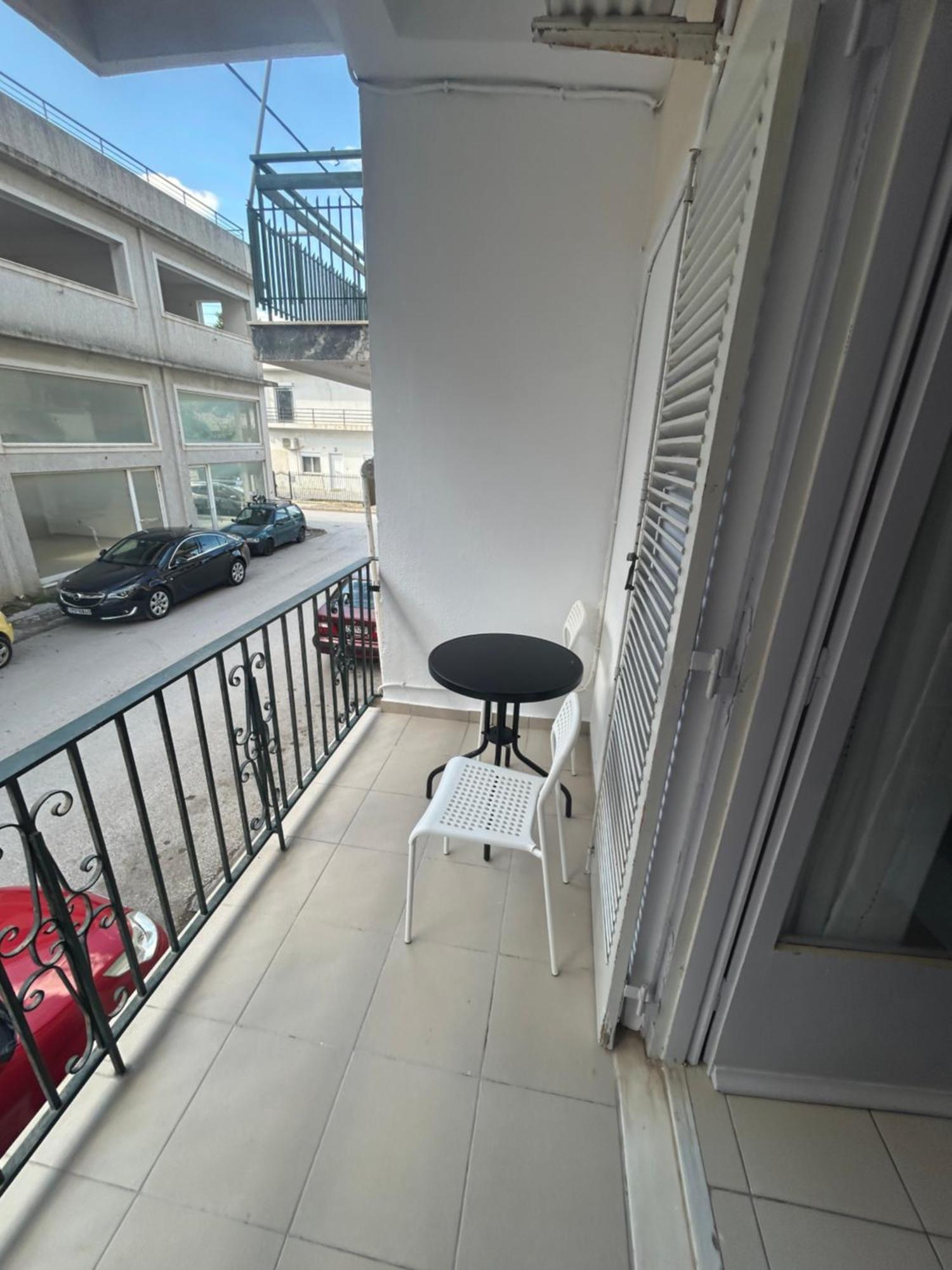 Aktis Apartment 3 Near Airport Ártemida Kültér fotó