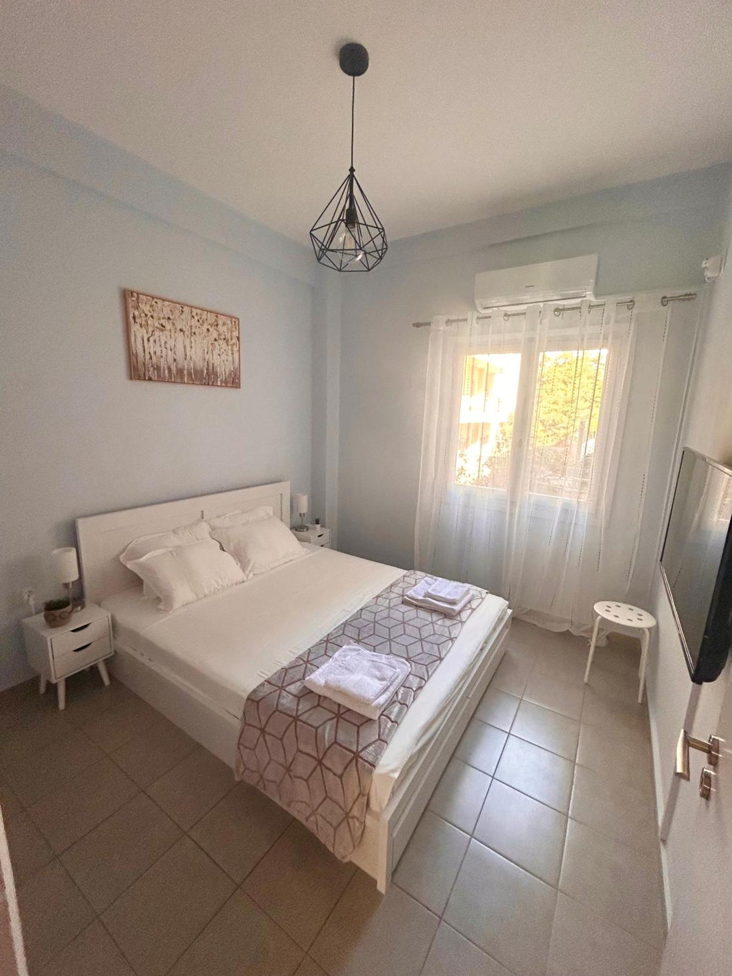 Aktis Apartment 3 Near Airport Ártemida Kültér fotó