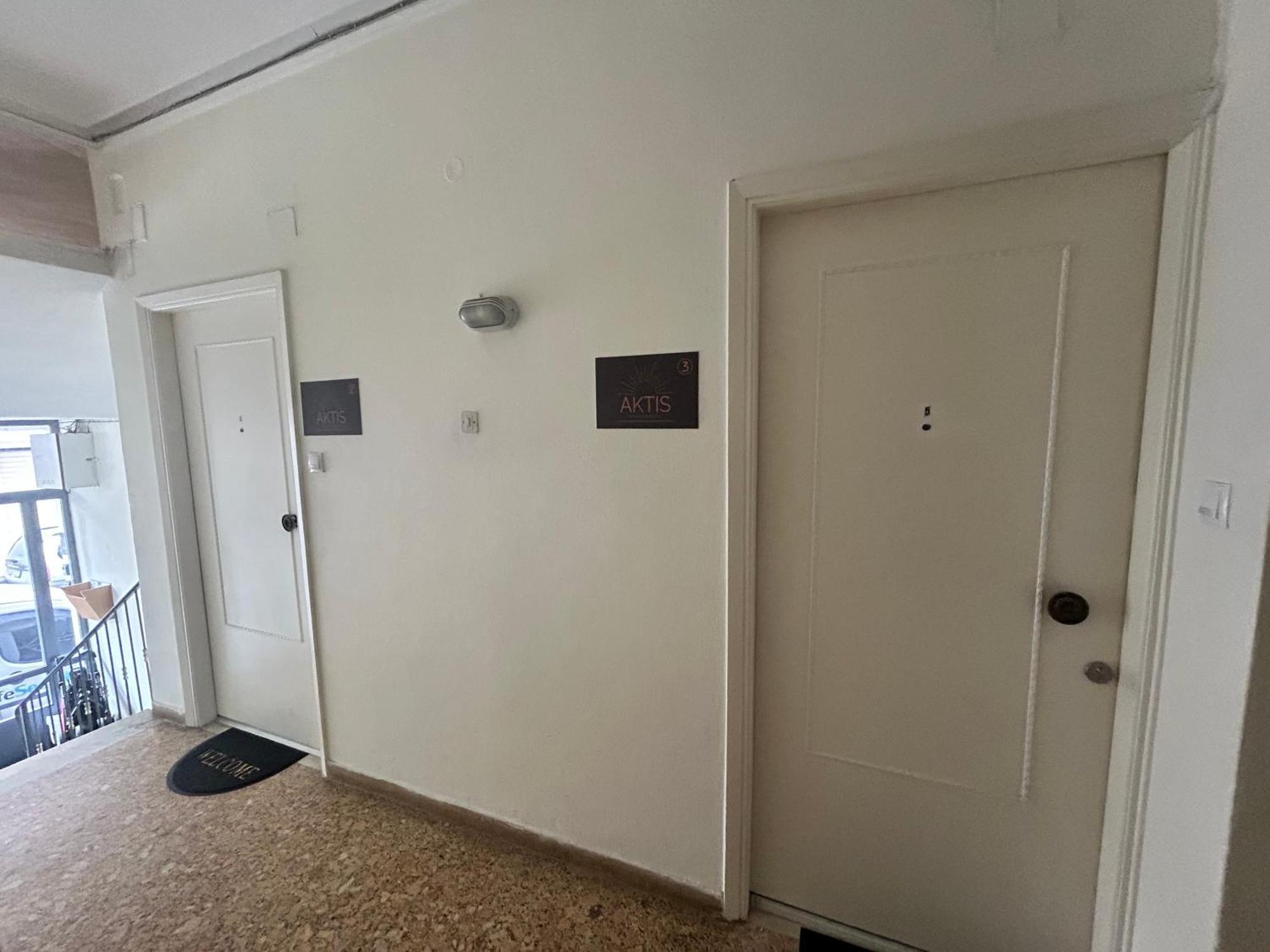 Aktis Apartment 3 Near Airport Ártemida Kültér fotó